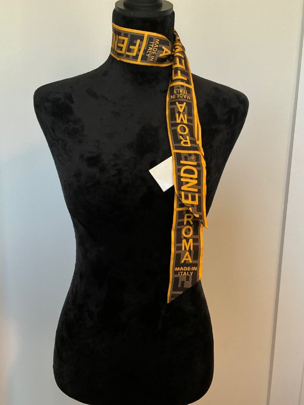 Fendi Roma Scarf Gold - Picture 7 of 7